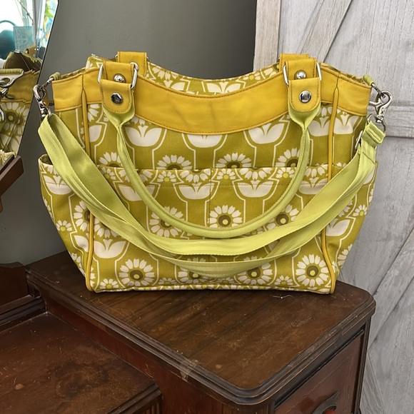 Petunia Pickle Bottom City Carryall in Chartreuse Sunlit Stockholm colorway - Picture 4 of 10